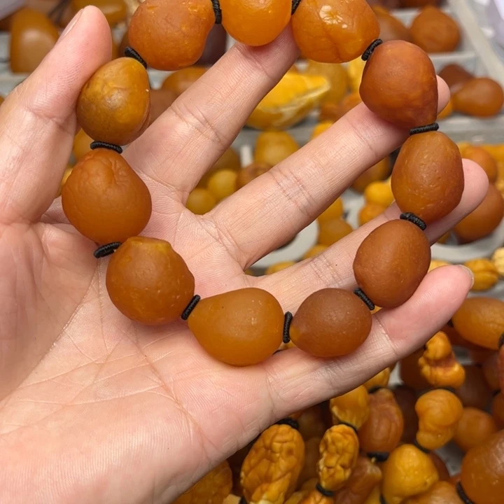 琥珀未镶嵌裸石天然蜜蜡手串