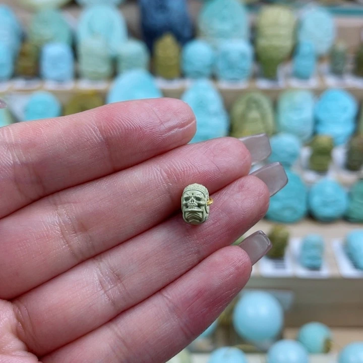 绿松石未镶嵌珠宝奇石