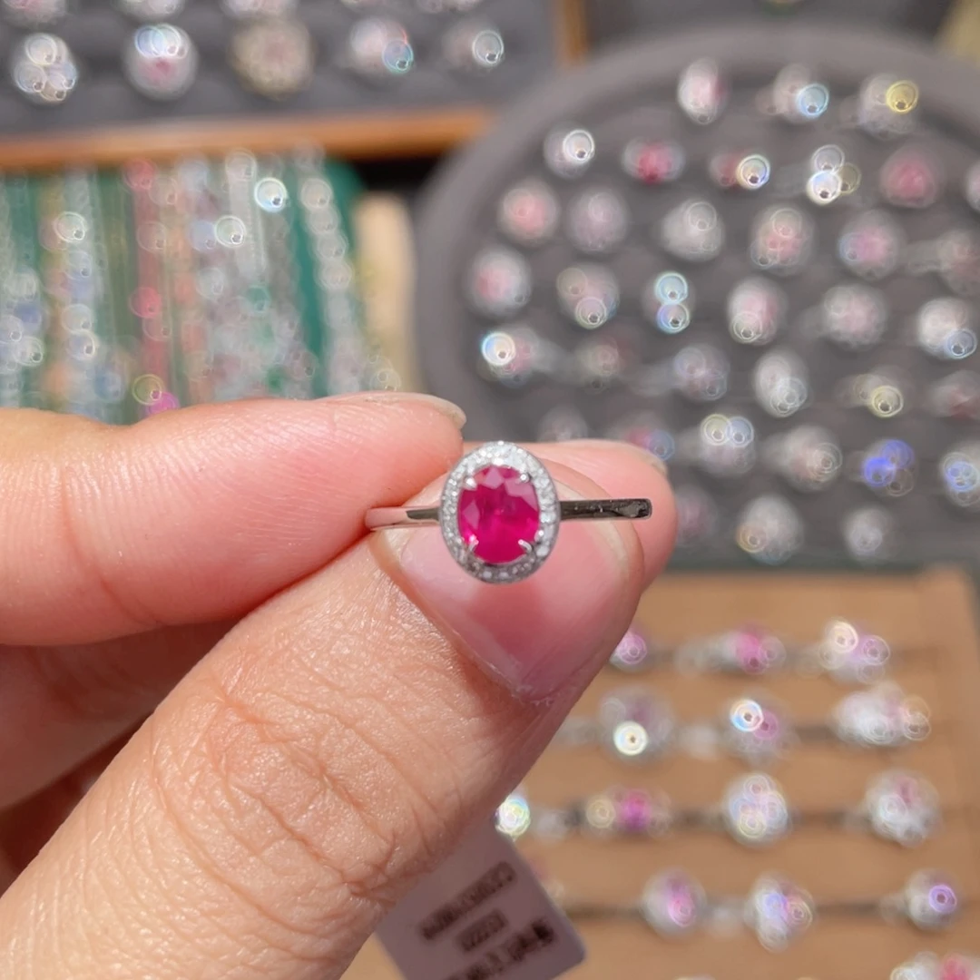 红宝石戒指18K金镶嵌0.5ct 缅甸