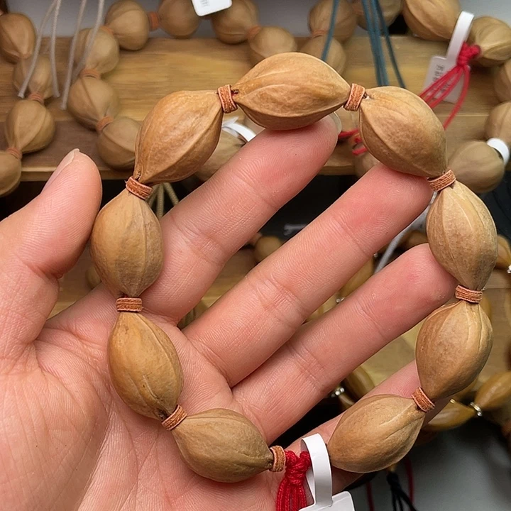 刘***奎手串/手链橄榄核1829梅林铁核