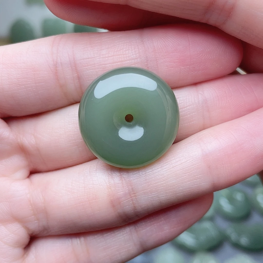 和田玉挂件未镶嵌一