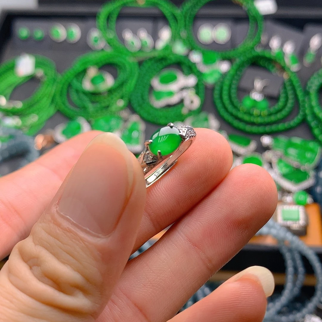 未镶嵌手链翡翠翡翠