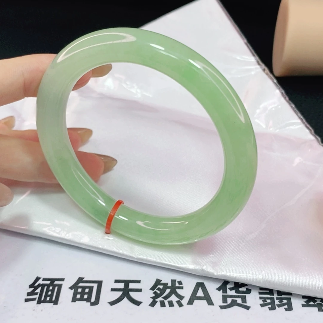 未镶嵌手镯翡翠58.6圆镯