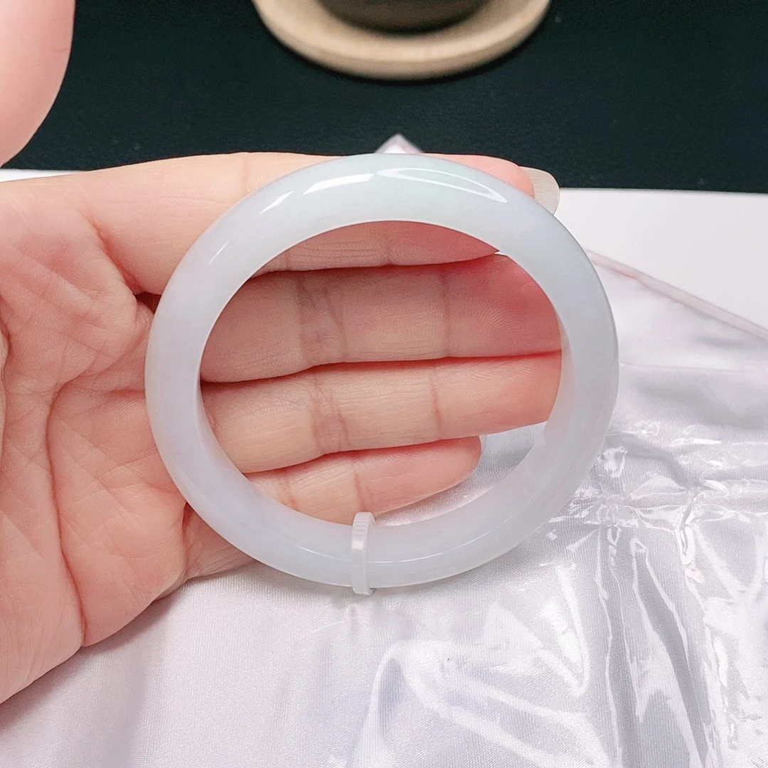 【闪购商品】翡翠手镯未镶嵌正圈56