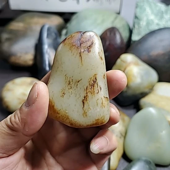 未镶嵌和田玉（糖玉）挂件