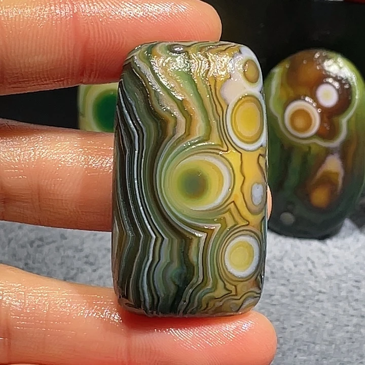 玛瑙/玉髓未镶嵌珠宝奇石