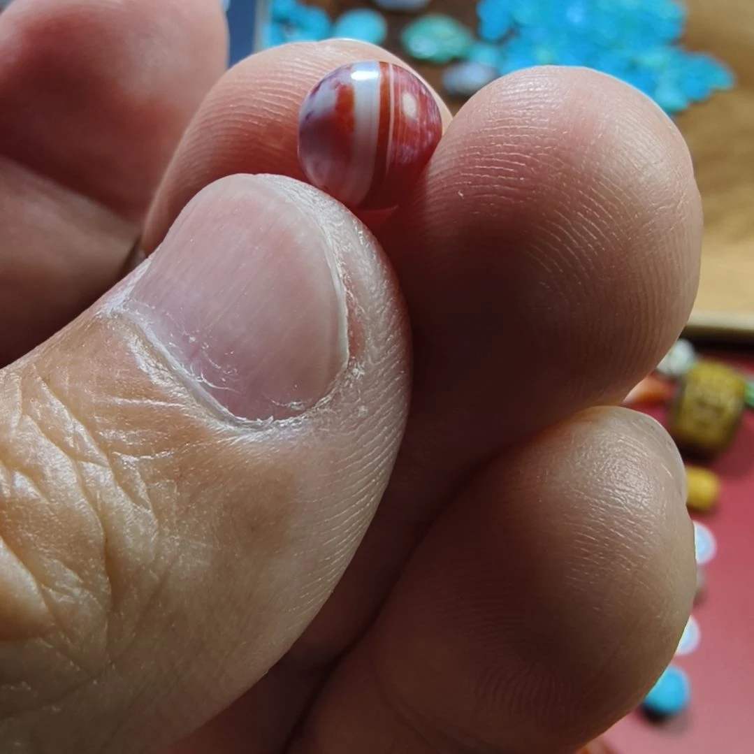 玛瑙/玉髓未镶嵌天然原矿玛瑙