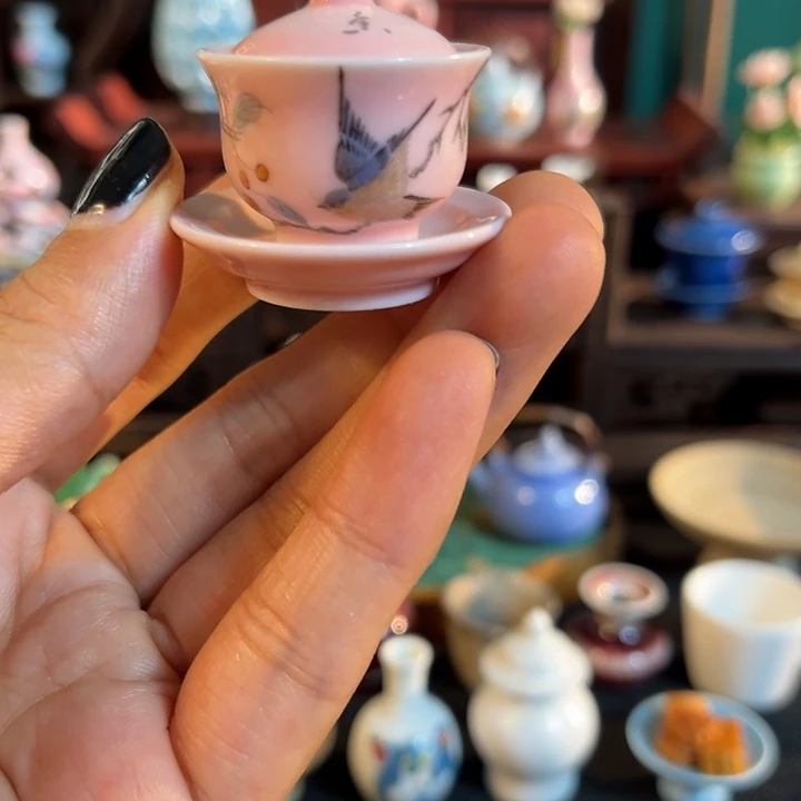 摆件l****2微陶老王迷你花瓶