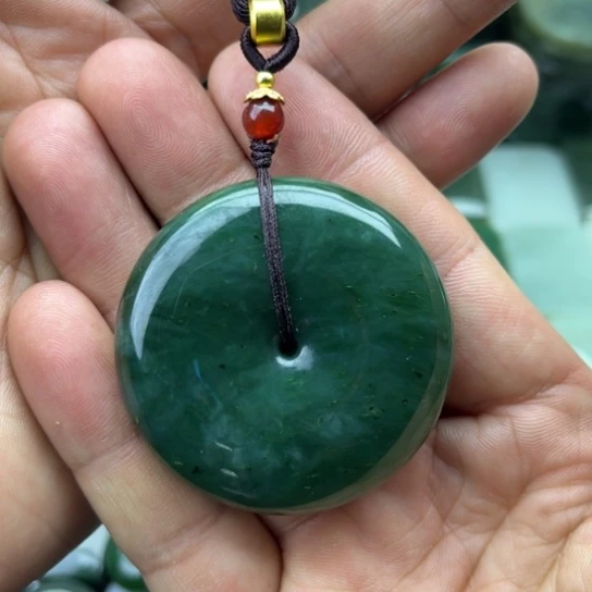 和田玉未镶嵌珠宝半成品