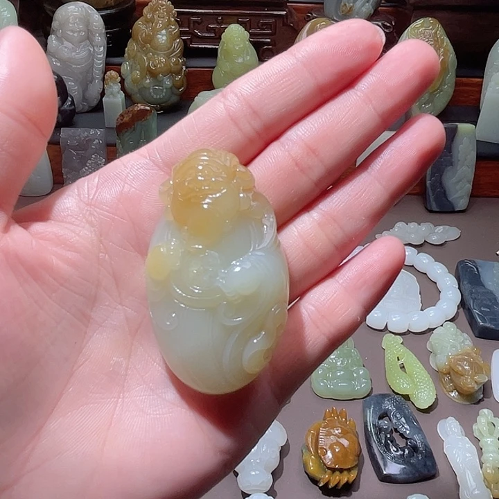 颈饰未镶嵌和田玉