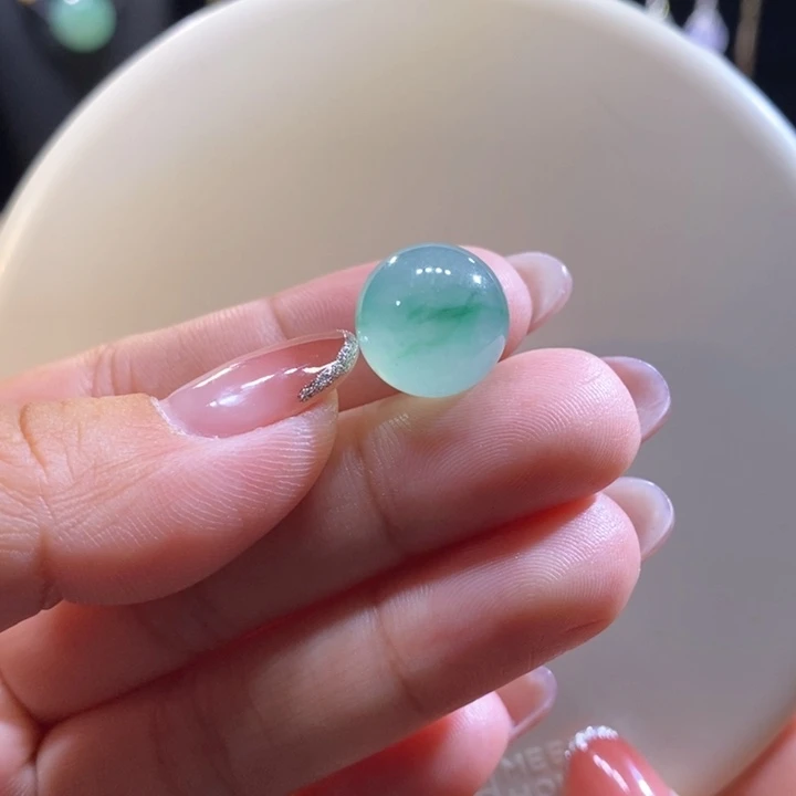 翡翠未镶嵌吊坠(不含链)翡翠高冰飘绿花珠