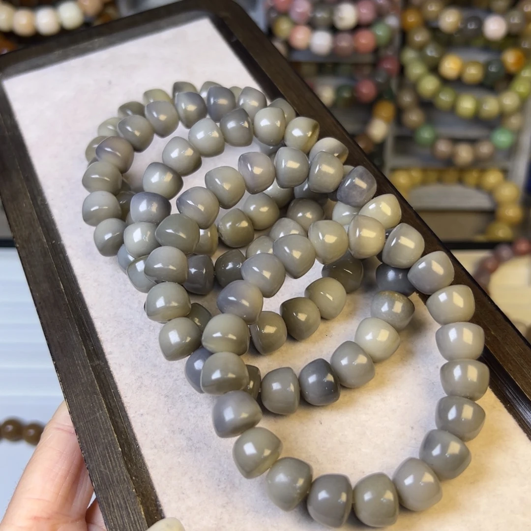 菩提根/象牙果手串稀有色实心碗卡12  可能有色差