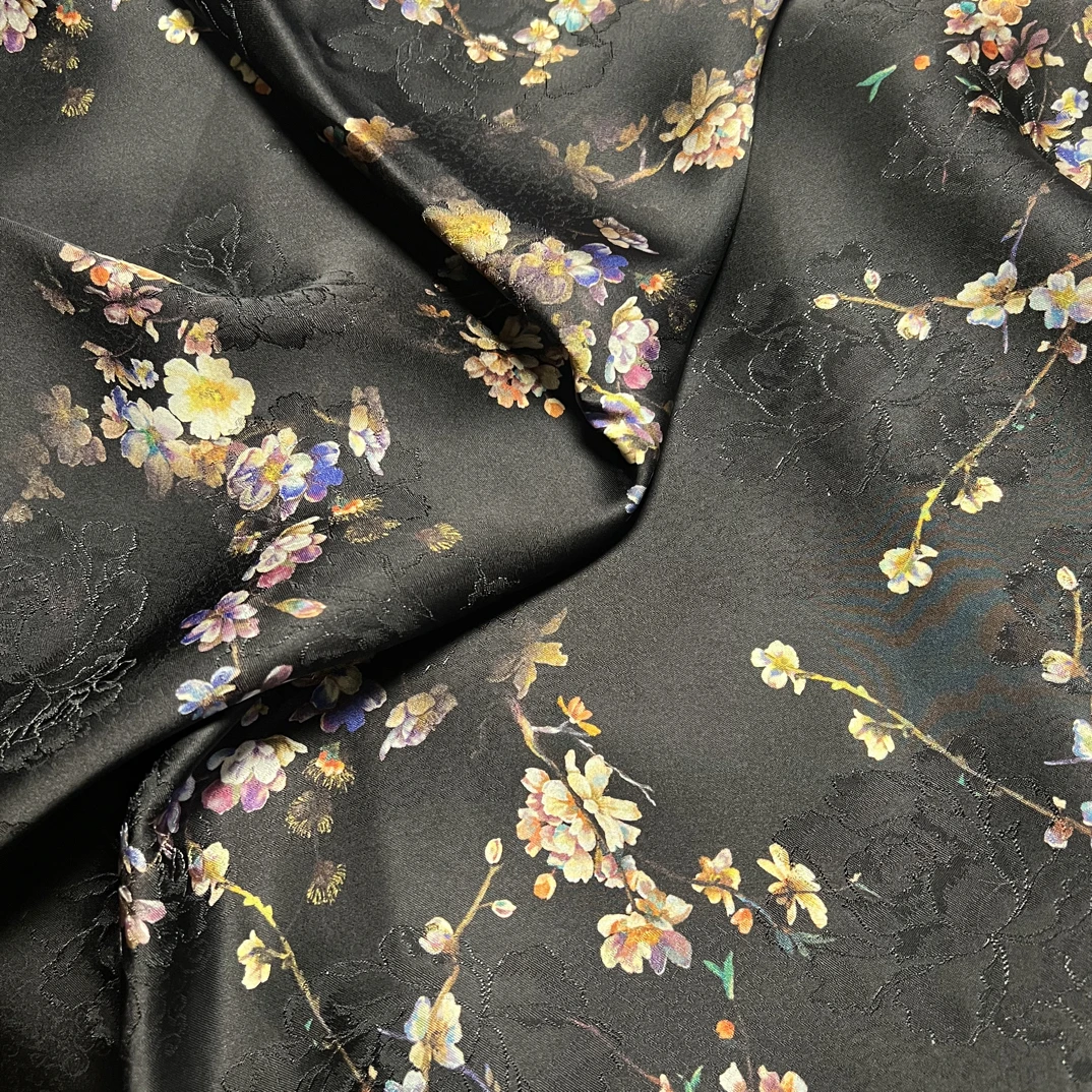 绚丽多彩幻彩腊梅提花新中式服装面料