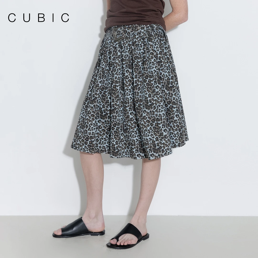 CUBIC 活力假日游 经典复古蓝底豹纹满印印花显瘦A字短裙半裙