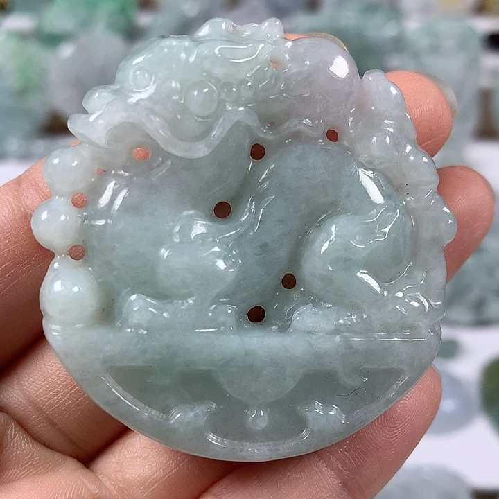 翡翠未镶嵌颈饰仿古龙行天下两面工艺福利卡厚12+