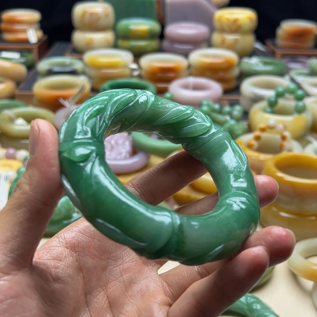 石英质玉手镯未镶嵌丶*