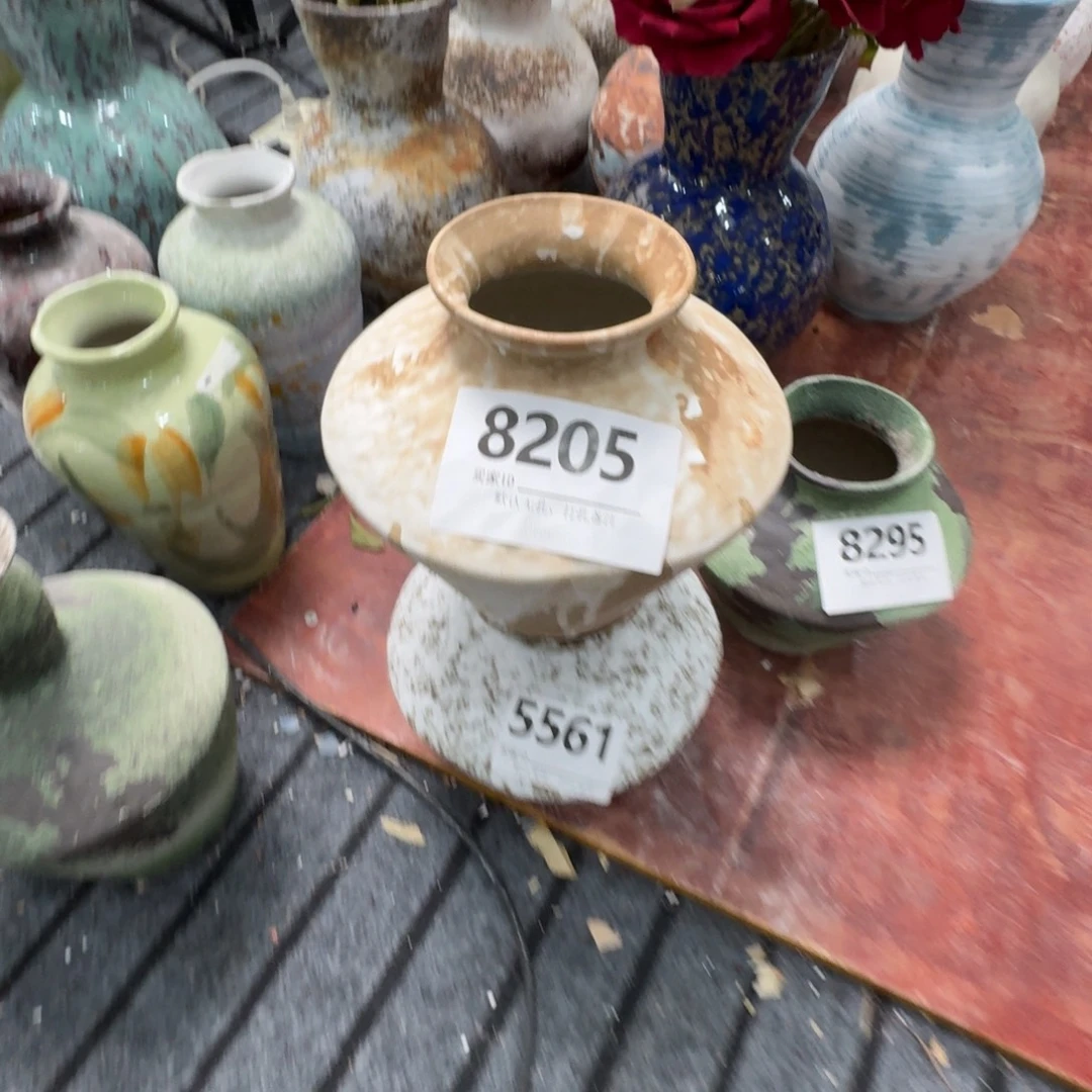 陶瓷摆件花瓶默认无孔口6高17编码8205