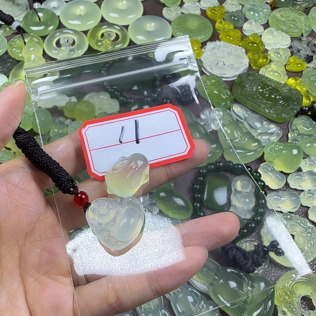 樱***～蛇纹石玉未镶嵌颈饰