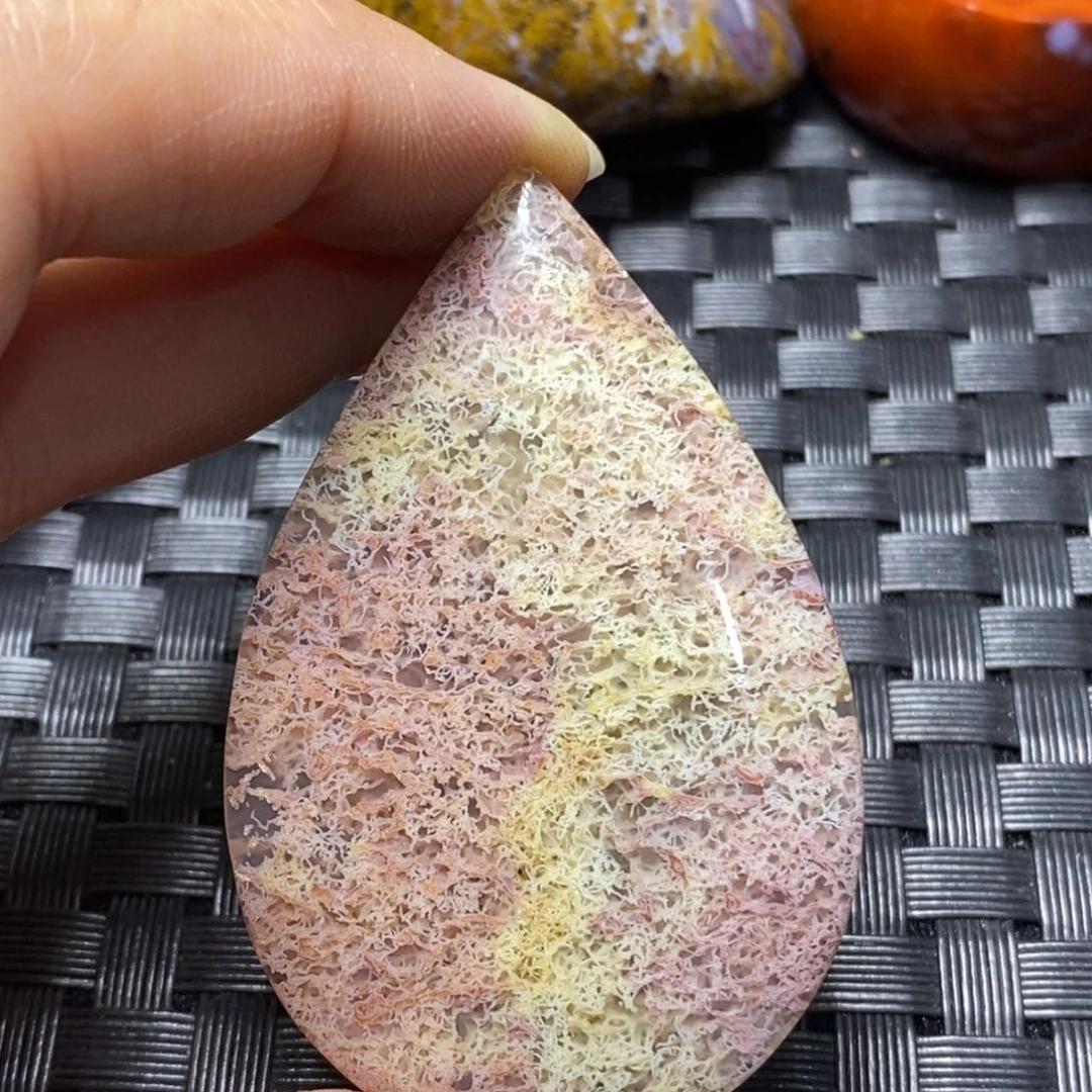 玛瑙/玉髓颈饰未镶嵌秀*