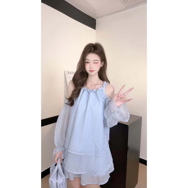 法式温柔风挂脖露肩上衣高腰半身短裙两件套女2025绝美小套装