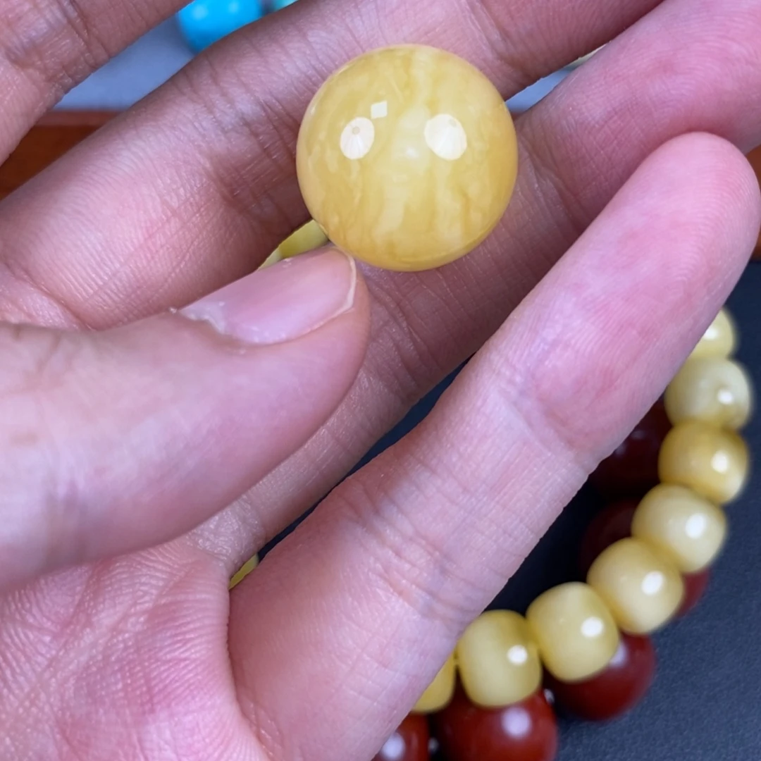 琥珀未镶嵌裸石微瑕33