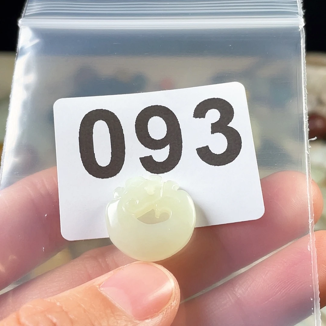 和田玉（糖玉）颈饰未镶嵌