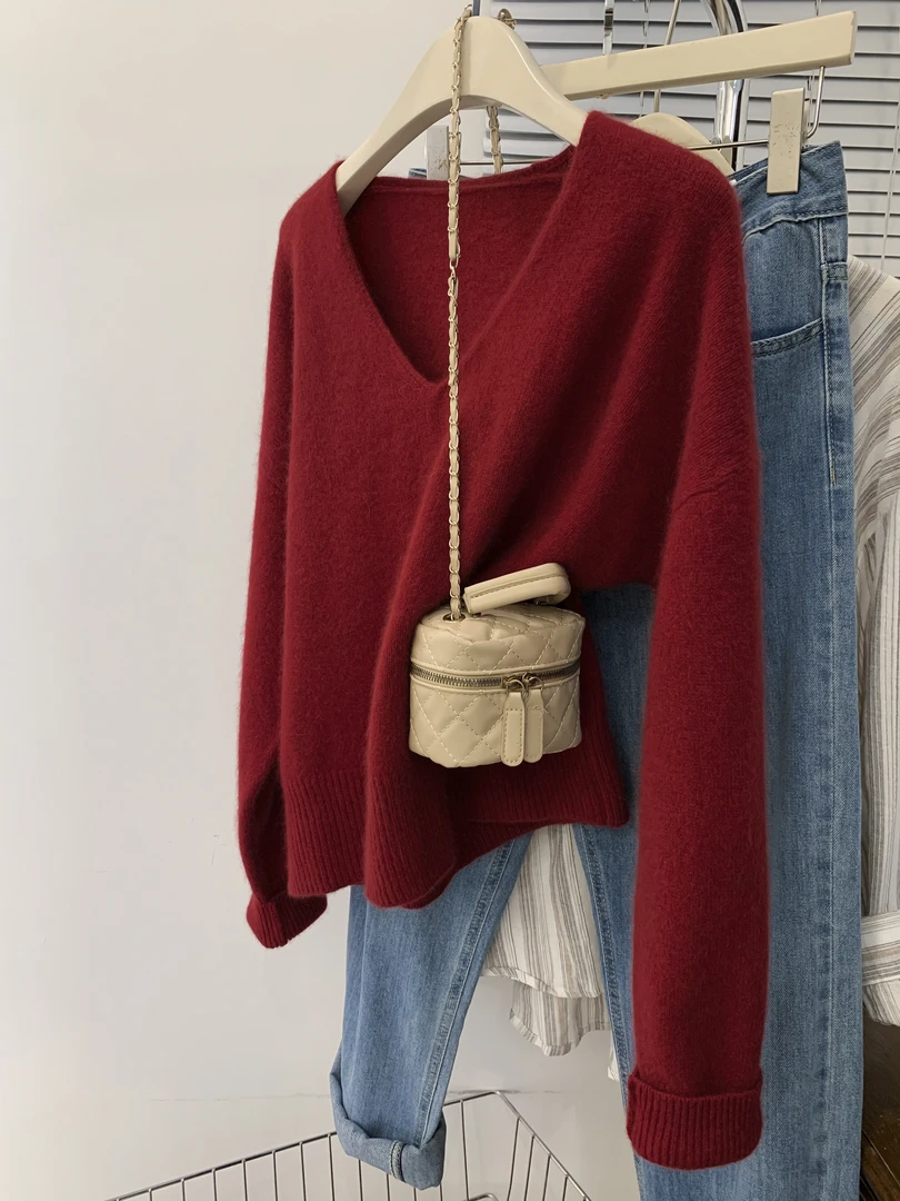 红色新年v领浣熊绒毛衣女秋冬冬季内搭打底衫慵懒风高级感针织衫