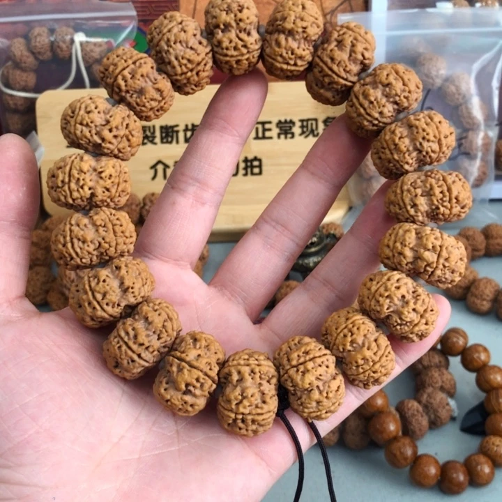 金刚菩提手串?**宝夹板