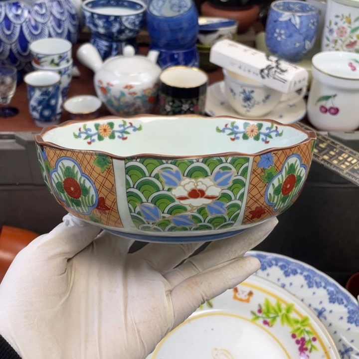 他家瓷器真美…开播了