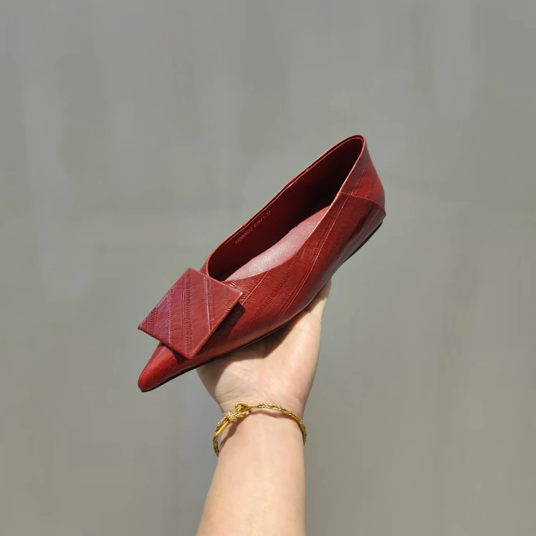 蒂格薇琦 2025年新款真皮平底鞋红色皮鞋软底百搭女鞋 13060072