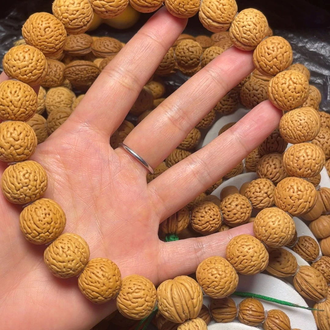 姜***班桃木桃核手串18+白月光