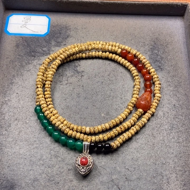 星月菩提吊坠菩提