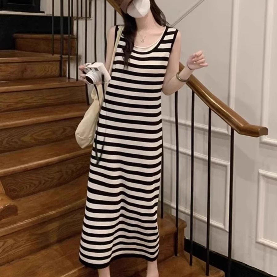 假两件撞色条纹背心连衣裙女装夏季修身显瘦休闲无袖针织长款裙子