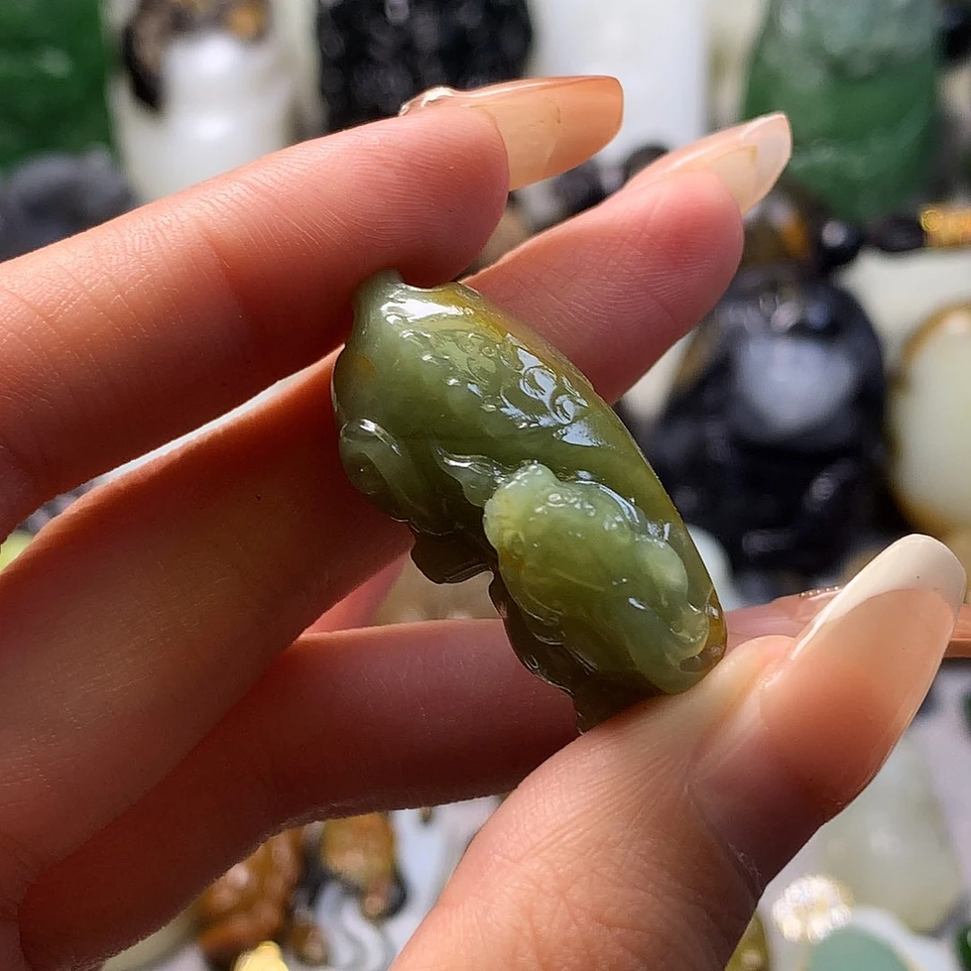 颈饰未镶嵌和田玉