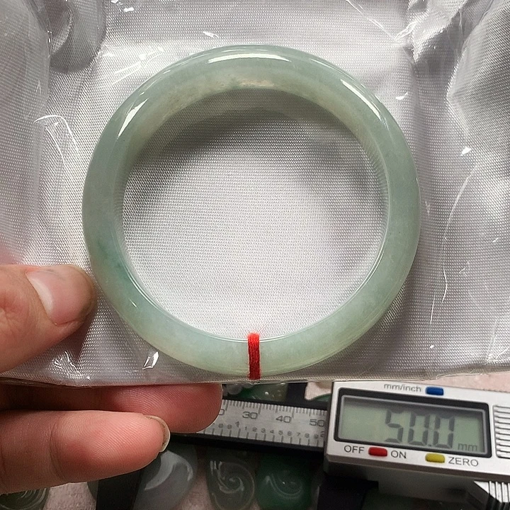 翡翠未镶嵌手镯缅甸翡翠手镯圈口58