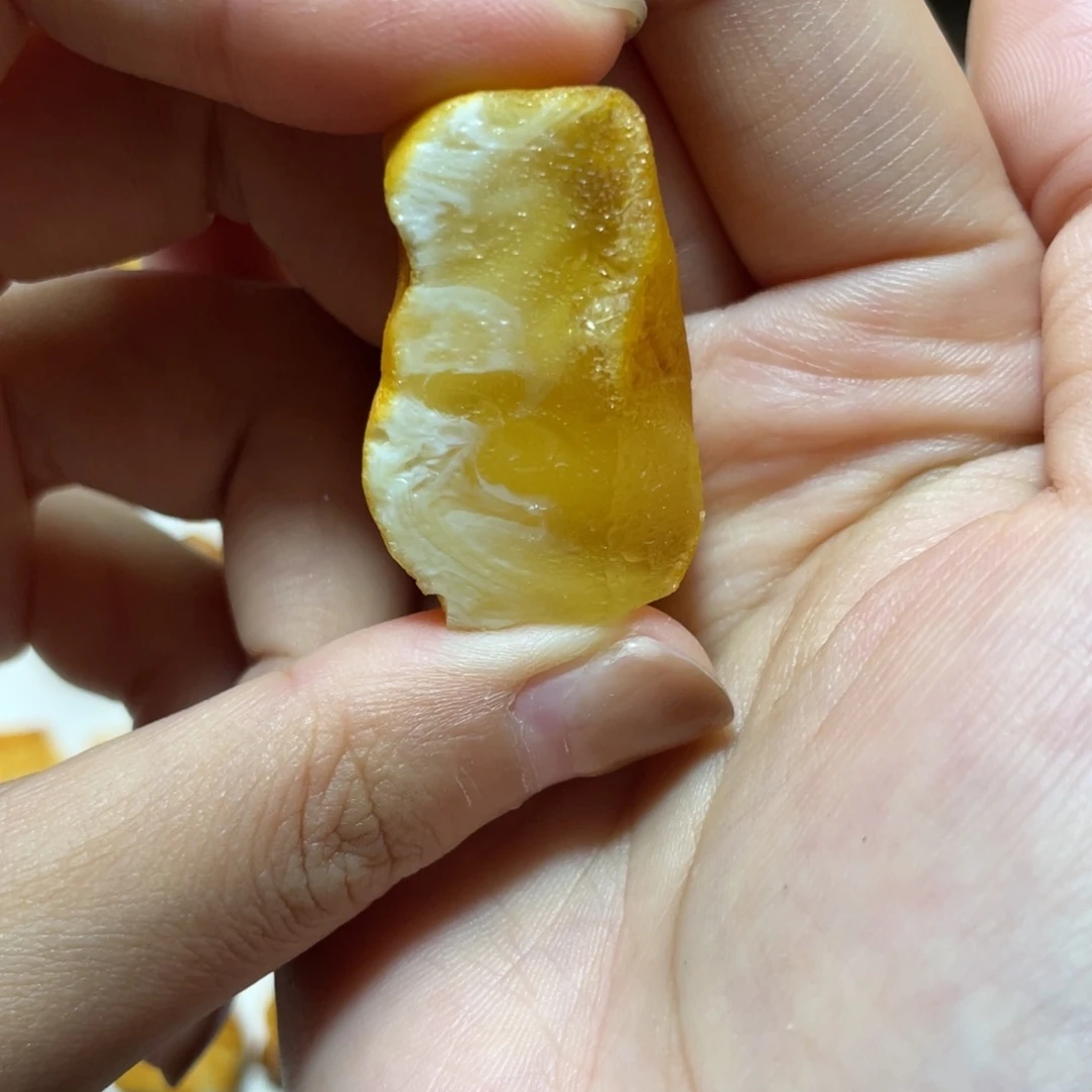 定制琥珀天然琥珀