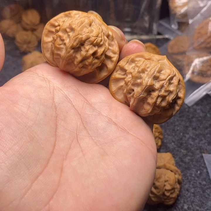 文玩核桃吊坠43大耳朵图图