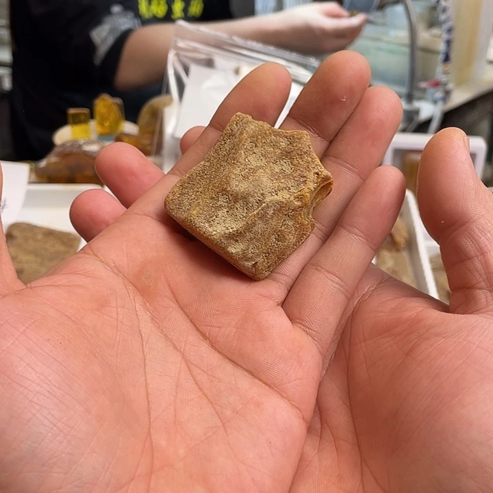 ****飞定制琥珀未镶嵌天然琥珀蜜蜡