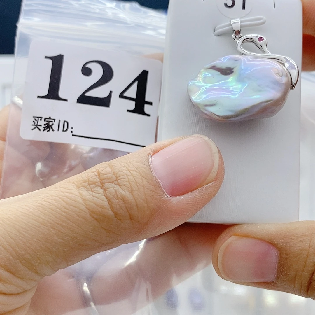 颈饰淡水珍珠钛钢