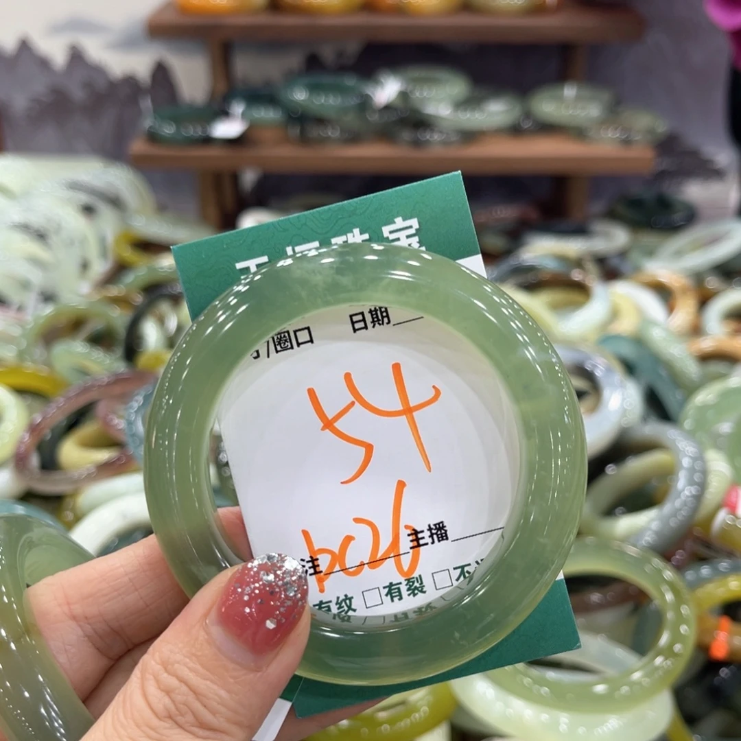 迟***遇蛇纹石玉未镶嵌手镯