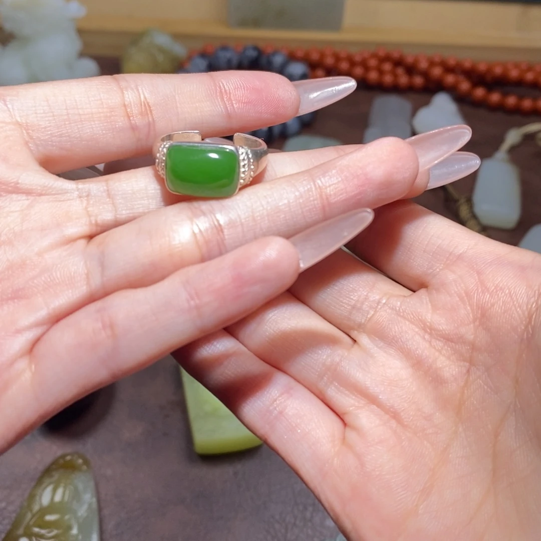 锦***鲤和田玉银S925镶嵌颈饰