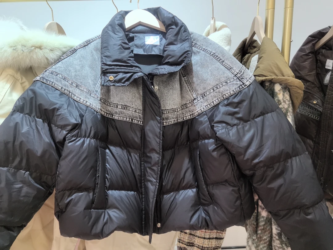 女士白鸭绒羽绒服短裤舒适保暖拼接牛仔90白鸭绒