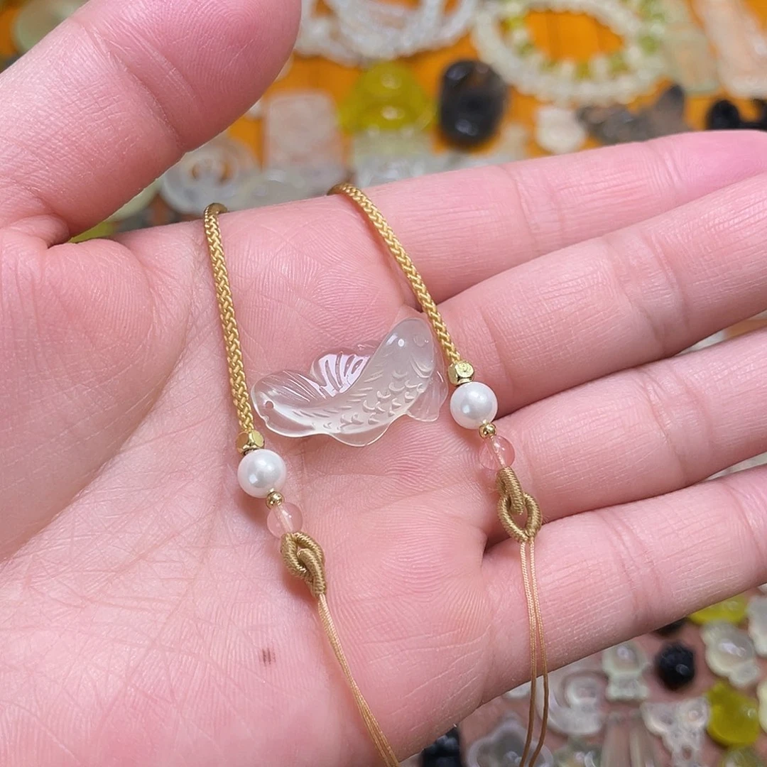 蛇纹石玉吊坠未镶嵌蘑*