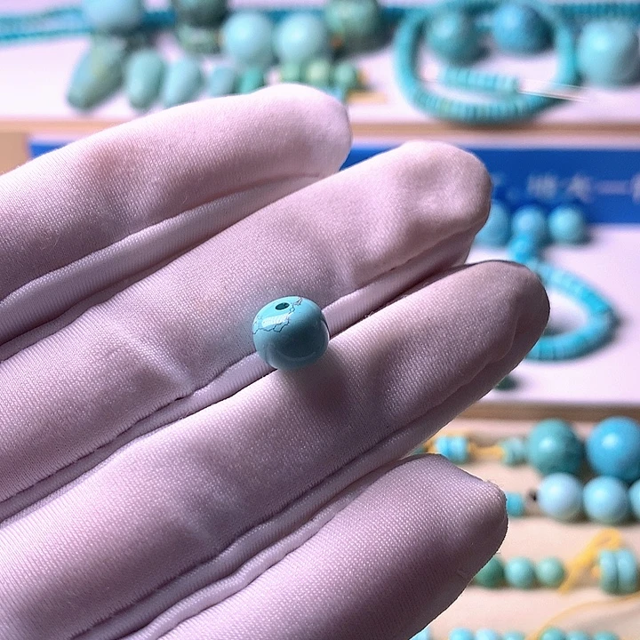 绿松石未镶嵌挂件