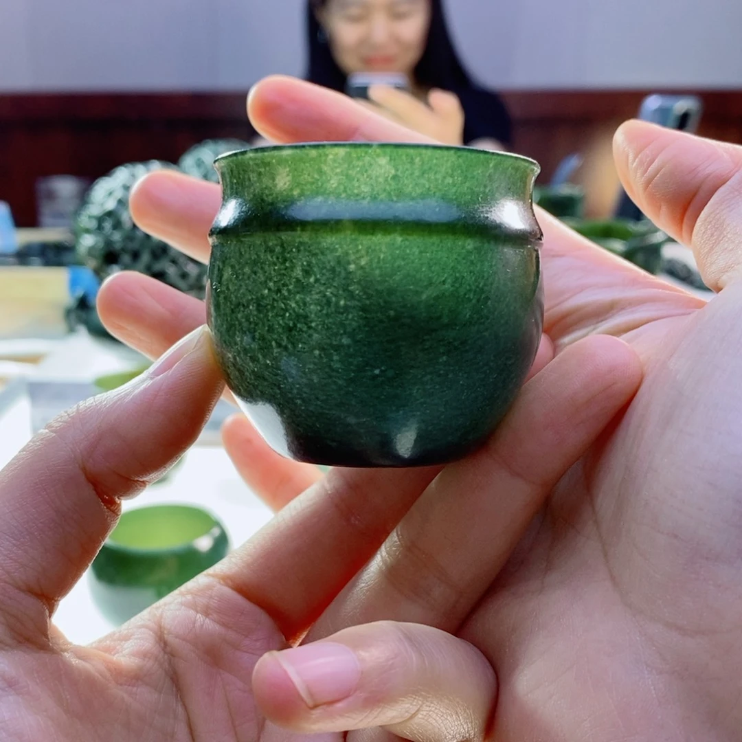 未镶嵌和田玉（青玉）摆件