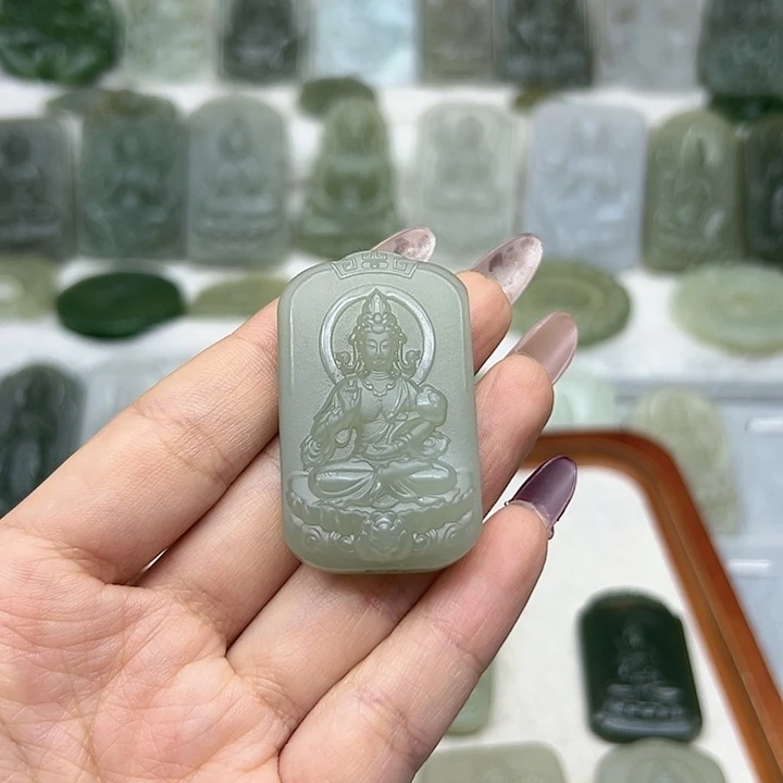 和田玉颈饰未镶嵌闰**月