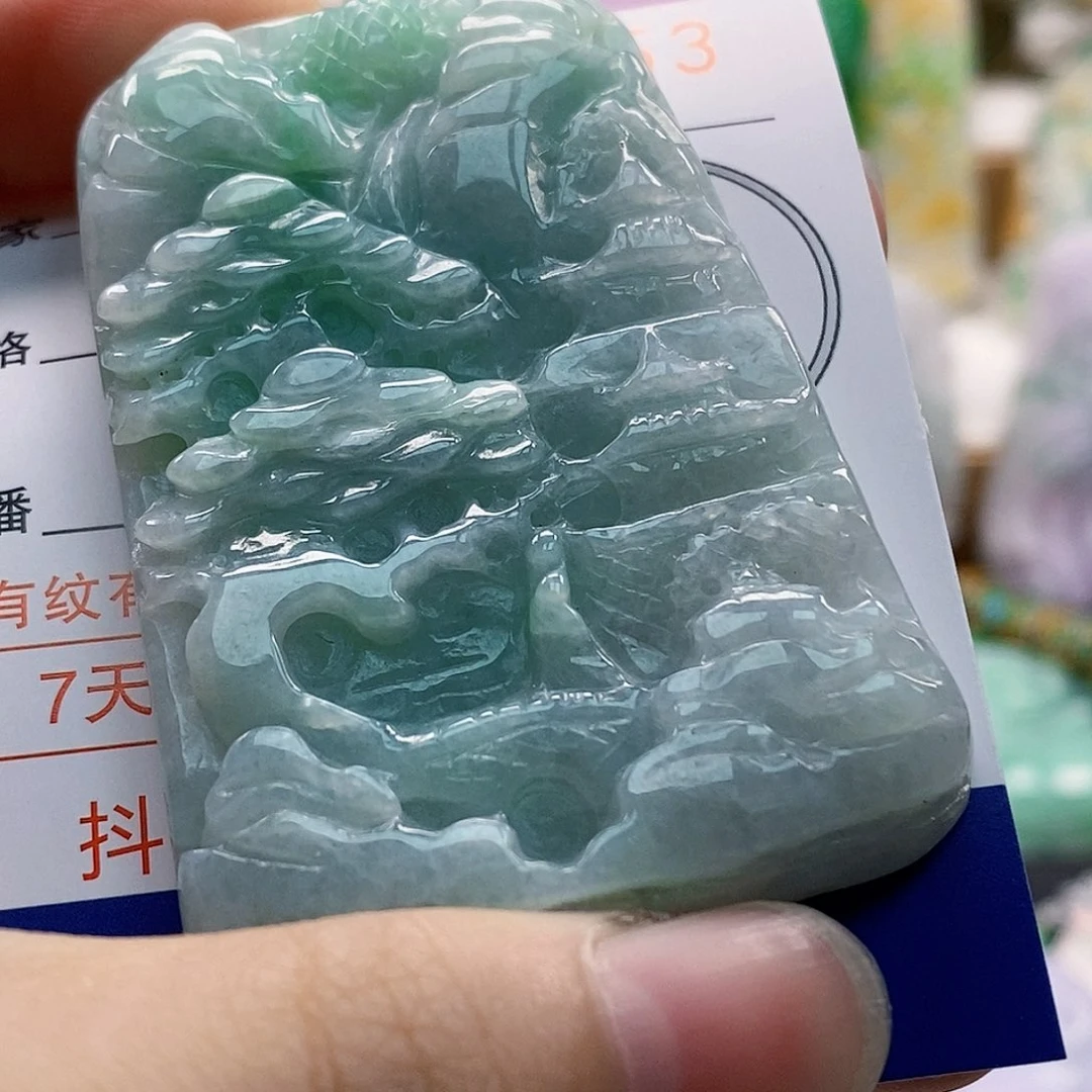 吊坠(不含链)未镶嵌翡翠