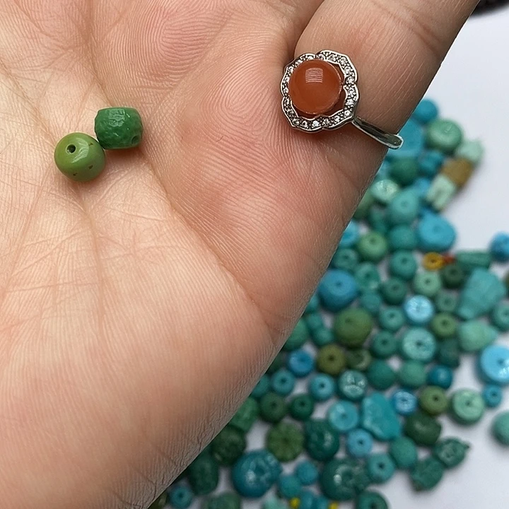 南红玛瑙未镶嵌珠宝奇石