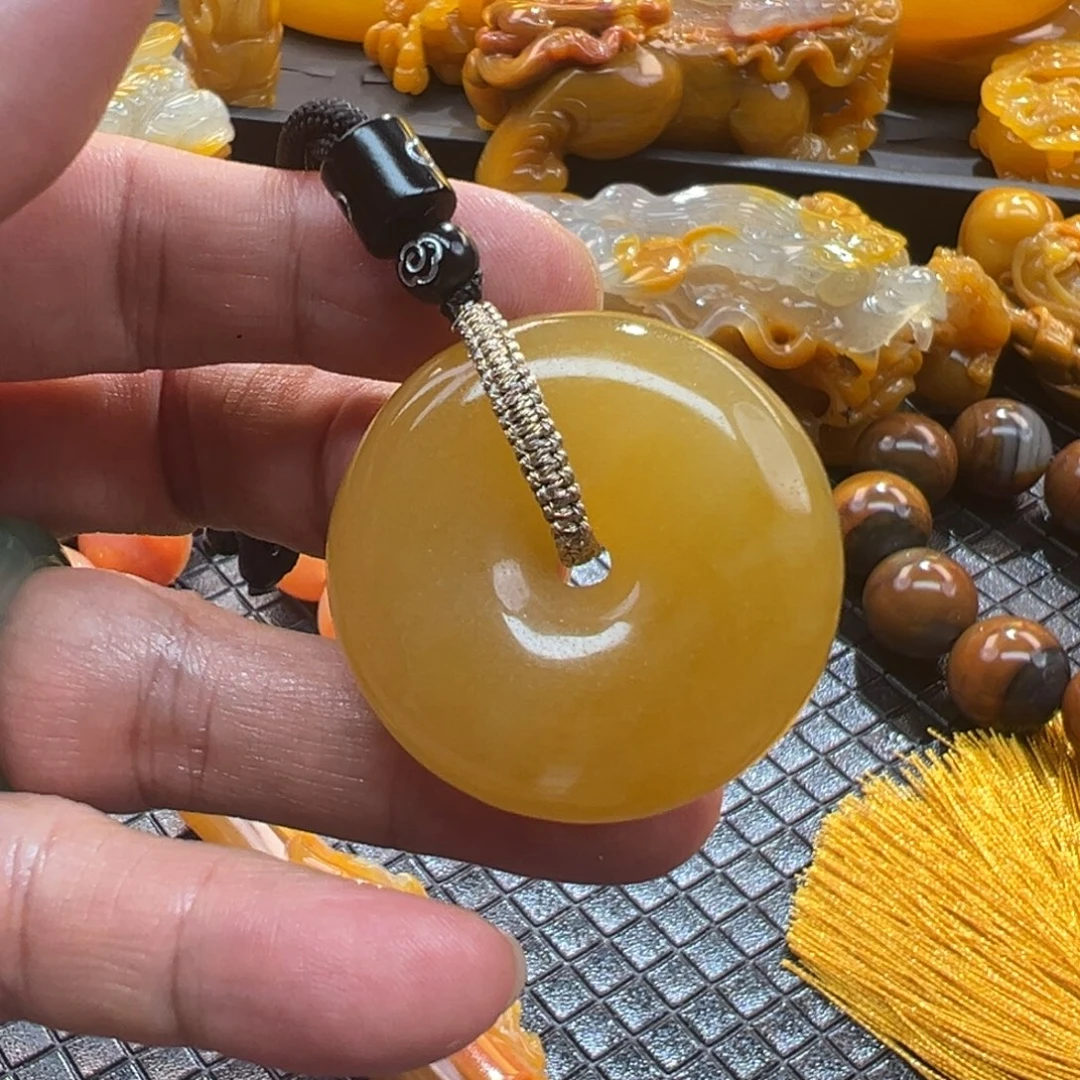 未镶嵌未镶嵌石英质玉