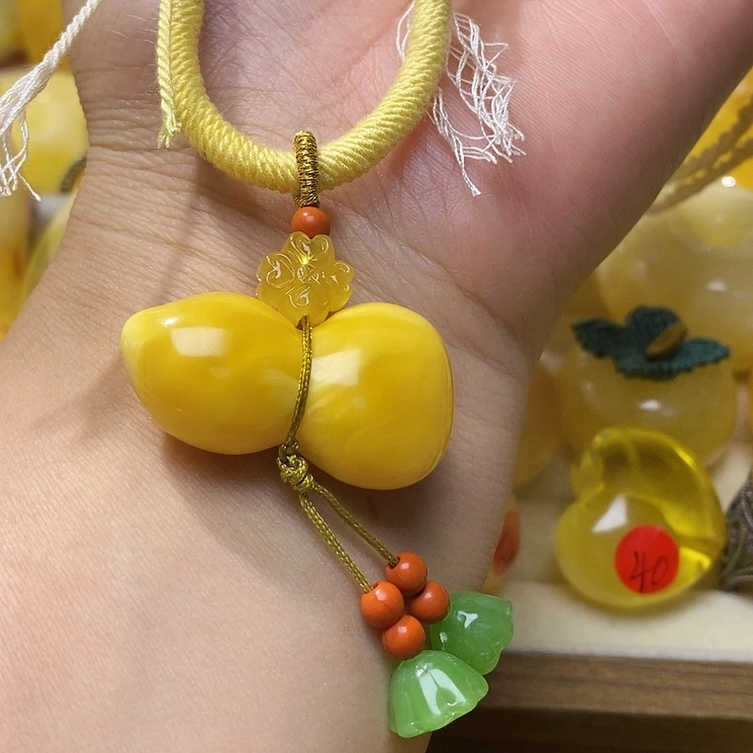 琥珀未镶嵌珠宝奇石